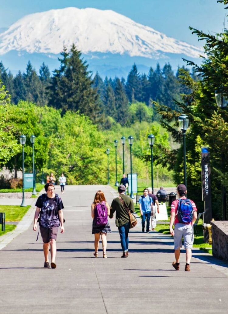 15 HONEST Pros and Cons of Living in Vancouver, Washington